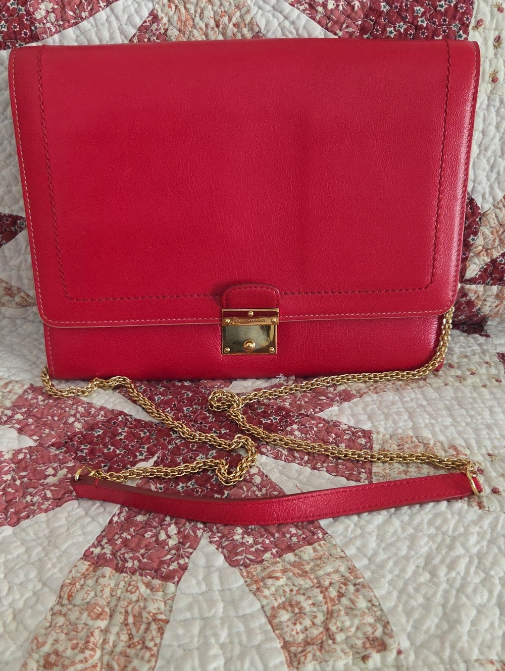 Marc Jacobs Red Leather Crossbody Bag Clutch Wallet with Removable Gold Chain